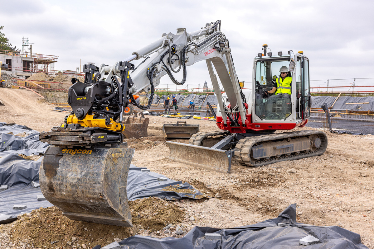 Auch kompakte Baumaschinen können mit MC Mobile nun nahtlos in komplexe automatisierte Arbeitsabläufe integriert werden. Bild: Topcon