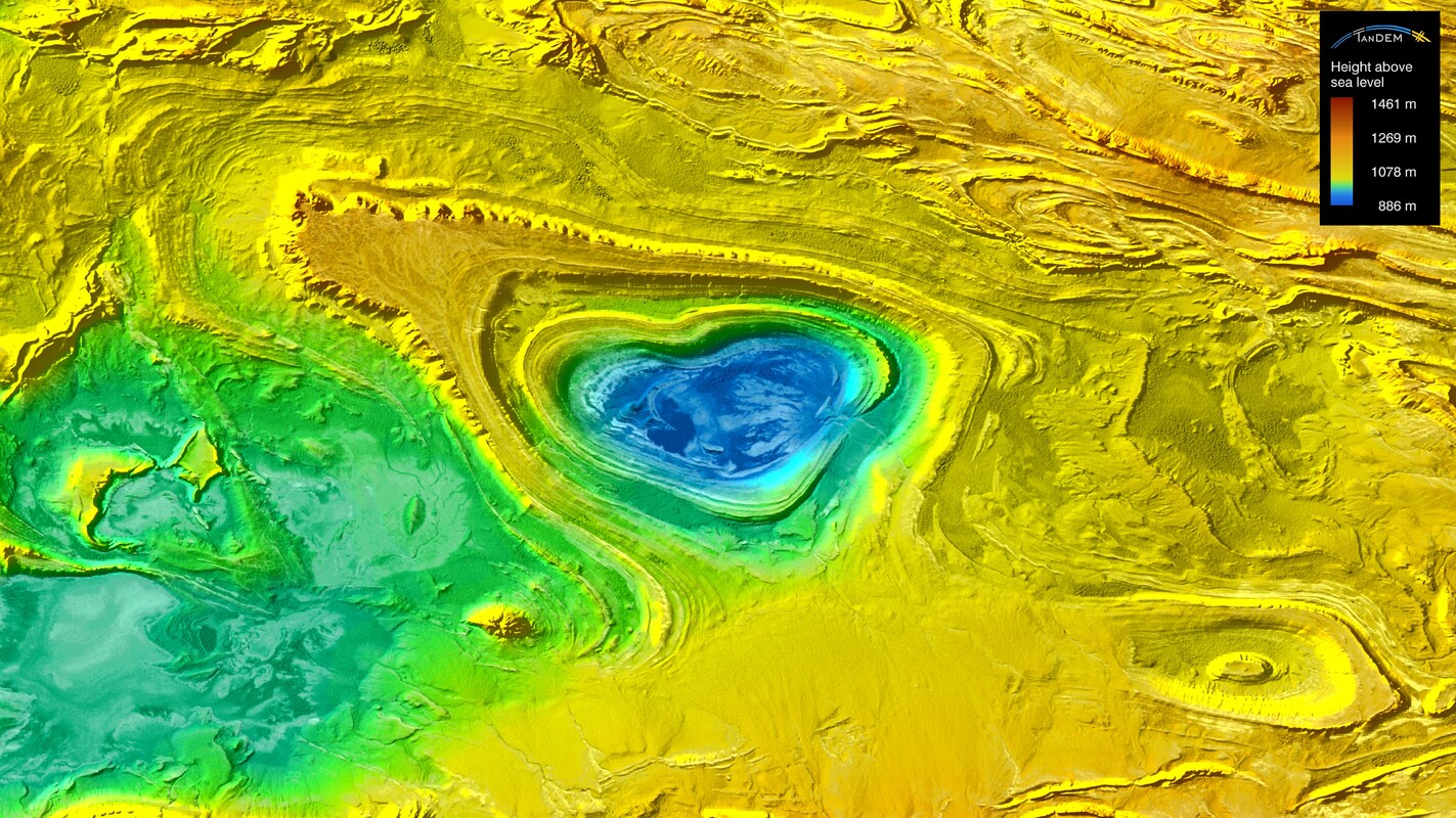 Herzförmige Struktur in der Dasht-e Lūt-Wüste im Iran. Bild: DLR (CC BY-NC-ND 3.0)