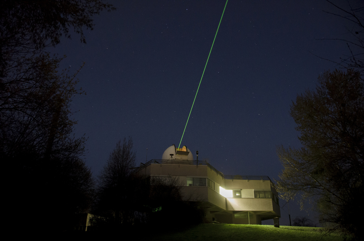 Die Satellite Laser Ranging Station des Instituts für Weltraumforschung der Österreichischen Akademie der Wissenschaften am Observatorium Lustbühel. Bild: Dr. Christian Kettenbach / TU Graz